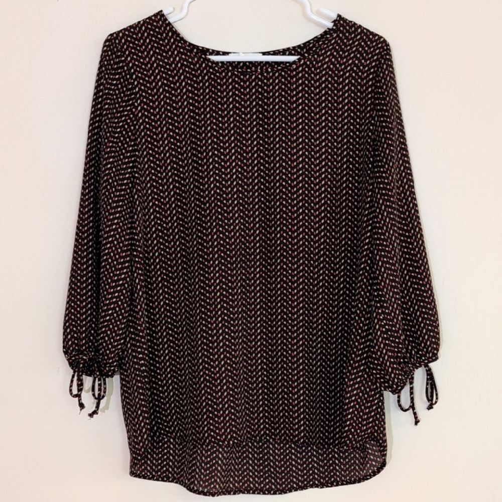 Pleione Black Tan Red Chevron Print Blouse Classy Work Wear Business - Size M